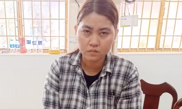 Chị họ đến nhà chúc Tết rồi trộm chiếc lắc 41 chỉ vàng