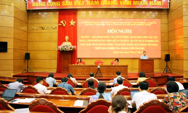 Khối thi đua các Ban Xây dựng Đảng, Văn phòng Tỉnh ủy và Đảng ủy Khối triển khai nhiệm vụ 6 tháng cuối năm