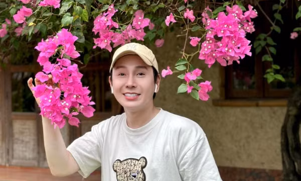 'Tài tử cải lương' Vũ Luân từng kiếm trăm cây vàng, tuổi 51 vẫn độc thân