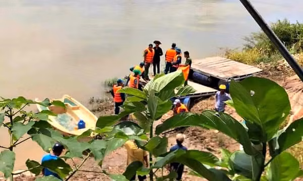 Đắk Nông: Lật thuyền trên sông, 2 người mất tích