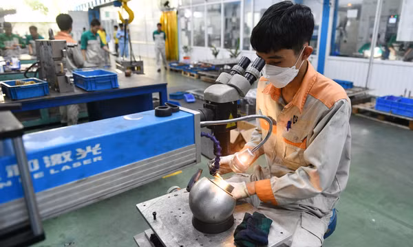Thực thi thuế tối thiểu toàn cầu: Việt Nam tính hỗ trợ bằng tiền cho nhà đầu tư