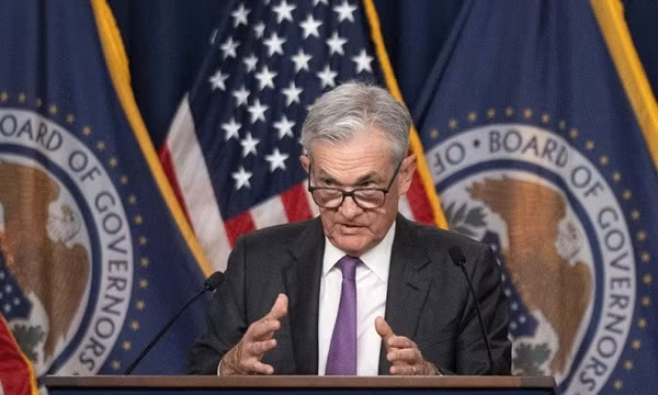Fed tăng lãi suất lên cao nhất 22 năm