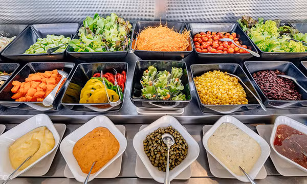 Lưu ý để ăn buffet vừa ngon vừa không hại sức khỏe