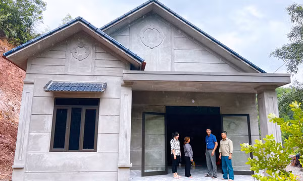 Xóa nhà ở tạm, dột nát
