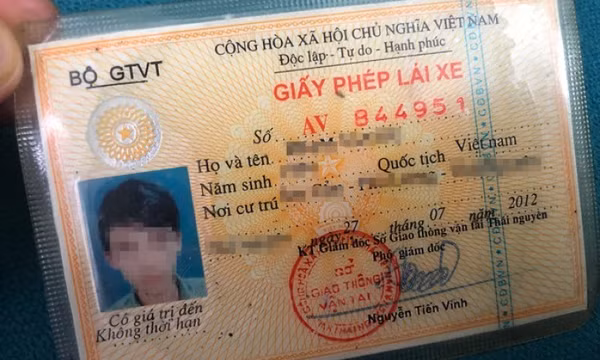 Vướng mắc tích hợp giấy phép lái xe trên ứng dụng VNeID