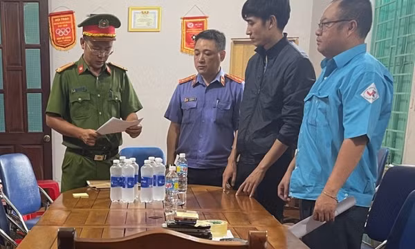 Khởi tố, bắt giam 2 Phó Giám đốc trung tâm đăng kiểm