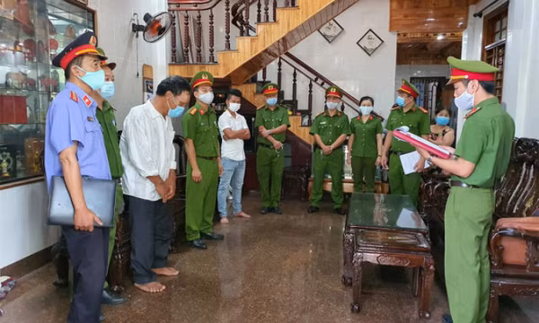 71 người bị xét xử trong vụ kê khống hơn 1.200 mộ giả