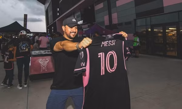 Cháy vé xem Messi đá trận đầu cùng Inter Miami