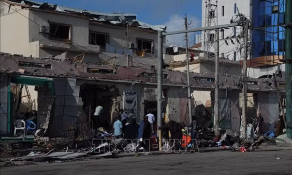 Đánh bom liều chết ở thủ đô Somalia khiến ít nhất 13 binh sĩ thiệt mạng