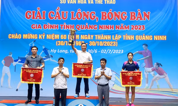 Đoàn TP Hạ Long giành Nhất toàn đoàn Giải Cầu lông, bóng bàn gia đình 2023