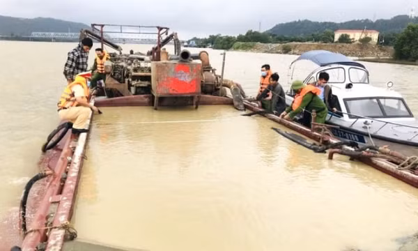 Thủ tướng chỉ đạo xử lý nghiêm các trường hợp khai thác cát, sỏi trái phép