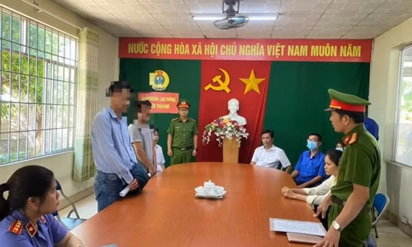 Khởi tố giám đốc và phó giám đốc trung tâm đăng kiểm tại Quảng Ngãi