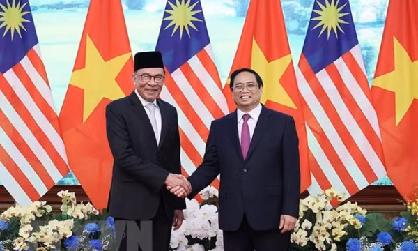 Thủ tướng Phạm Minh Chính hội đàm với Thủ tướng Malaysia Anwar Ibrahim
