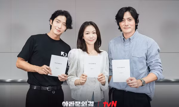 Tài tử Jang Dong Gun tái xuất sau 3 năm ở ẩn vì bê bối mua dâm