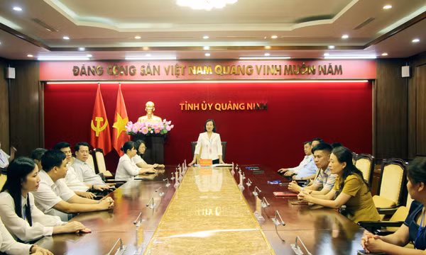 Khai mạc thi tuyển chức danh Phó Giám đốc Sở Nội vụ, Sở VH&TT, Sở TN&MT