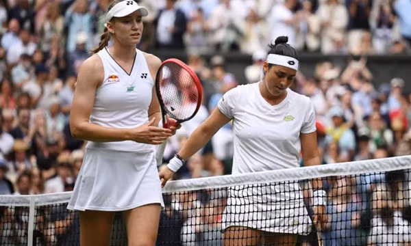 ĐKVĐ và số một thế giới cùng bị loại ở tứ kết Wimbledon