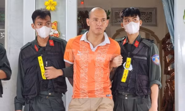 Bắt giữ đại ca giang hồ ở Phú Quốc cùng đàn em