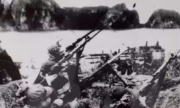 Chủ tịch Hồ Chí Minh gửi “Thư khen quân và dân Quảng Ninh” bắn rơi 100 máy bay Mỹ
