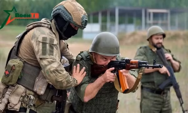Thành viên Wagner hỗ trợ đào tạo binh sĩ Belarus