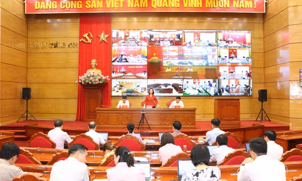 Xin ý kiến vào dự thảo Báo cáo và dự thảo Quy chế làm việc mẫu của cấp ủy cấp huyện