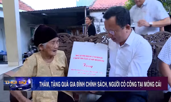 Đồng chí Quyền Chủ tịch UBND tỉnh thăm, tặng quà tại TP Móng Cái