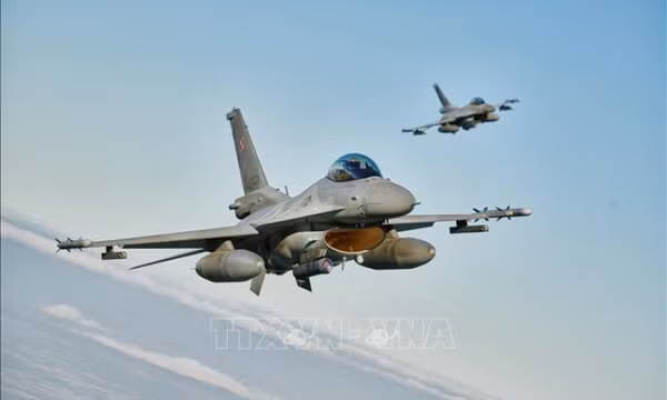 Ba nước lân cận Nga đồng ý mở không phận cho các chiến dịch của NATO