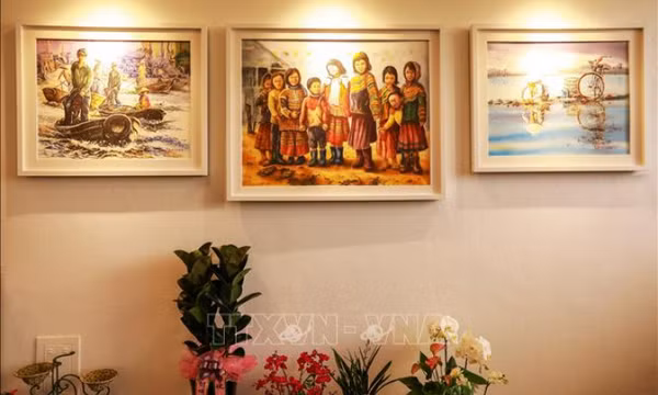 Ấn tượng triển lãm tranh về đất nước và con người Việt Nam của thầy giáo Hàn Quốc