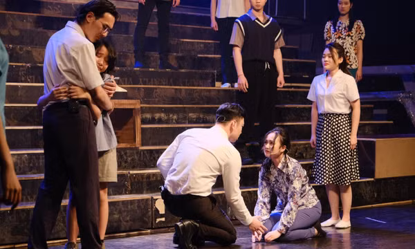 Nhạc kịch 'Sóng' - câu chuyện về cuộc đời nữ sĩ Xuân Quỳnh lên sân khấu