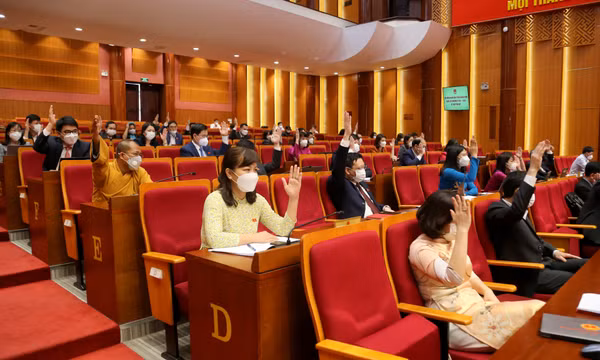 Kỳ họp thứ 7 HĐND tỉnh khóa XIV, nhiệm kỳ 2021-2026: Thông qua 14 nghị quyết quan trọng 