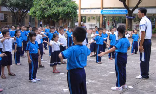 Căn cứ tính hưởng chế độ bồi dưỡng 1% cho giáo viên thể dục