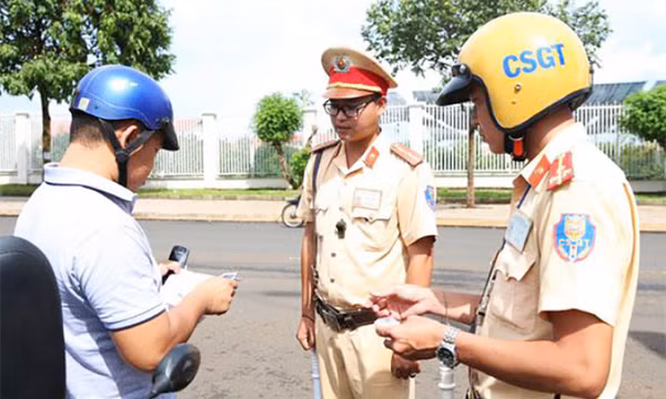 Cần thiết ban hành Luật Trật tự an toàn giao thông đường bộ: Vì sự an toàn của cả cộng đồng