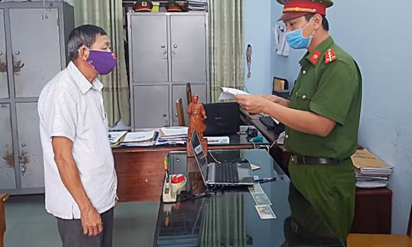 Lập khống hồ sơ làm sổ đỏ, 2 đối tượng bị khởi tố