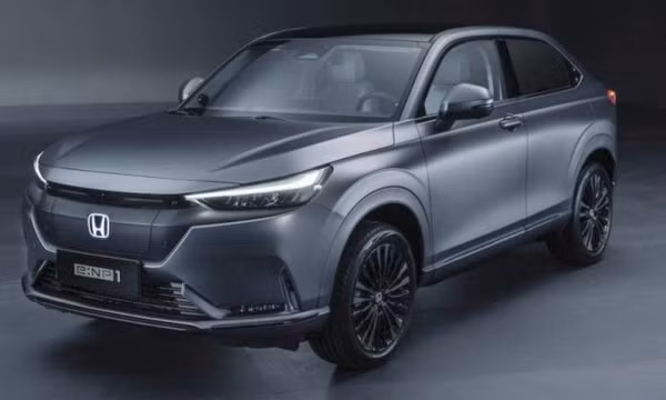 Honda HR-V 2022 có phiên bản mới giá 643 triệu, trang bị khiến Toyota Corolla Cross 'điêu đứng'