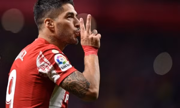 Atletico có thể mất Suarez, mở đường cho CLB La Liga