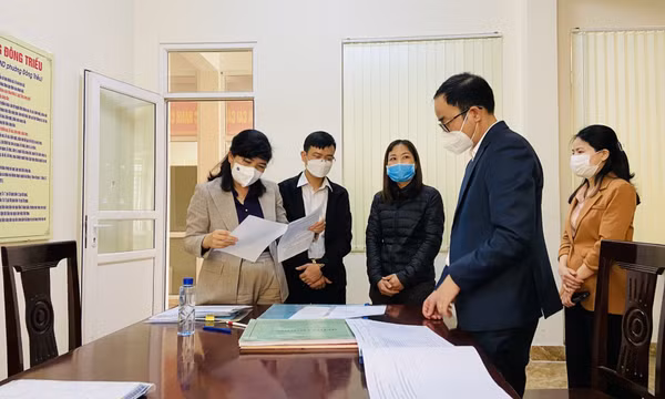 Đoàn ĐBQH tỉnh giám sát việc thực hiện pháp luật về tiếp công dân và giải quyết khiếu nại, tố cáo tại TX Đông Triều