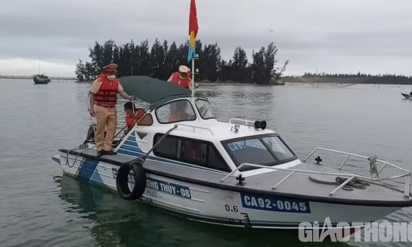 Chuyện giật mình sau vụ chìm tàu du lịch, 17 người chết ở Cửa Đại