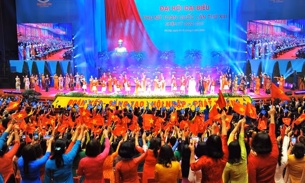 Khai mạc Đại hội đại biểu phụ nữ toàn quốc lần thứ XIII