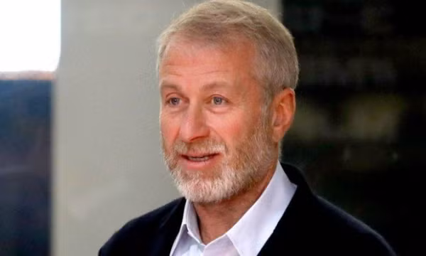 Abramovich bị tước quyền sở hữu Chelsea