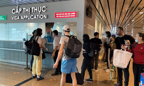 Vẫn ngóng quy định thời gian cách ly với khách khi mở cửa du lịch hoàn toàn vào 15/3