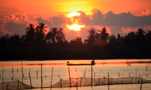 'Biển hồ' thanh bình ở miền Tây - nơi ngắm hoàng hôn đẹp nhất cực Nam Tổ quốc