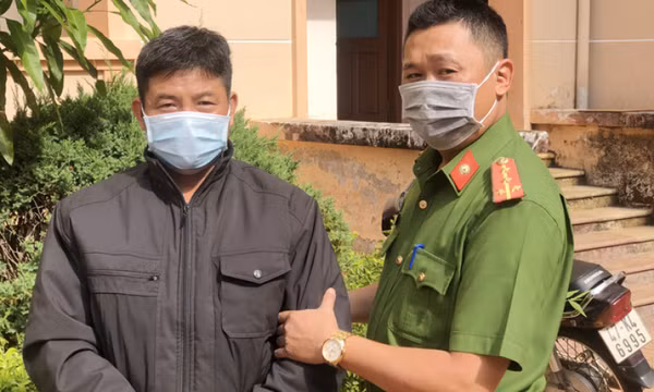 Giết bạn nhậu rồi bỏ trốn ở nhiều nơi