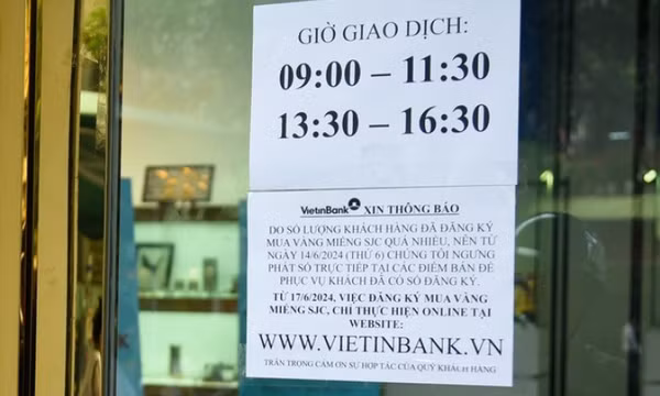 Dừng bán vàng trực tiếp tại ngân hàng và Công ty SJC