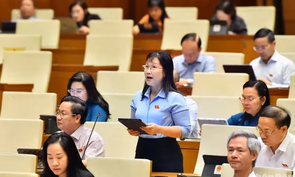 Đại biểu Quốc hội ủng hộ việc duy trì thu kinh phí công đoàn 2% như hiện nay