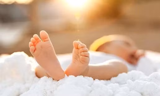 Tắm nắng đúng cách để dự phòng thiếu vitamin D