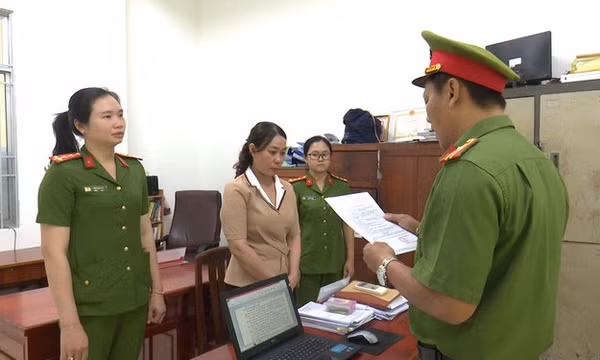 Nữ phó ban tuyên giáo huyện lừa gần 4 tỷ đồng của hụi viên