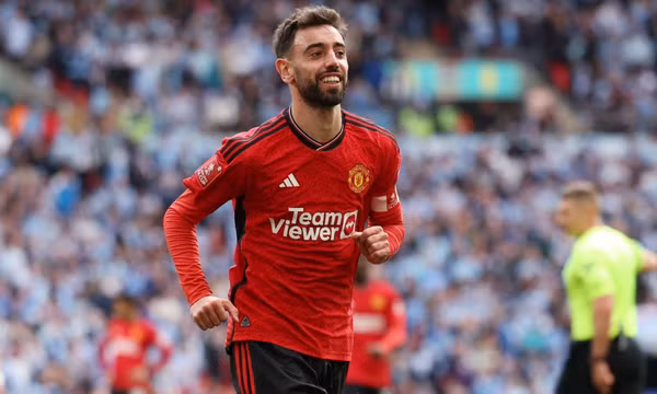 Bayern gây sốc, xác định ký hợp đồng với Fernandes