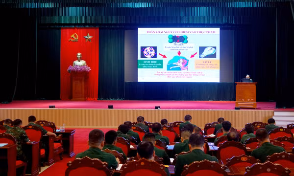 Tập huấn phòng, chống say nắng, say nóng và an toàn vệ sinh thực phẩm năm 2024