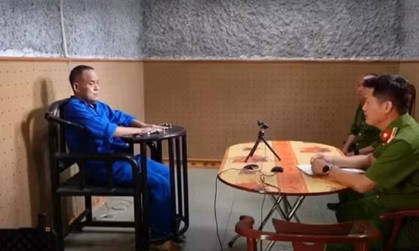 Điện Biên khởi tố, bắt tạm giam một đối tượng dùng súng kíp sát hại vợ bất thành
