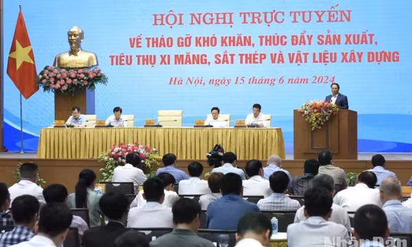 Nỗ lực tháo gỡ khó khăn, thúc đẩy sản xuất, tiêu thụ xi măng, sắt thép, vật liệu xây dựng