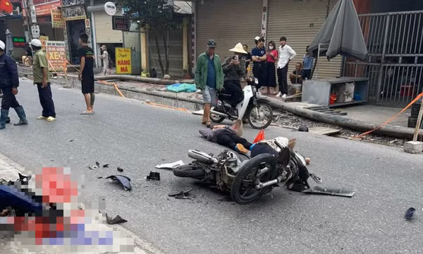 Thanh niên đi xe máy tốc độ cao tông trực diện xe ngược chiều, 3 người nguy kịch